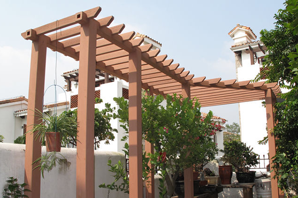 高い耐候性の庭のパーゴラの耐久性のある屋外の木製複合製品 (1)